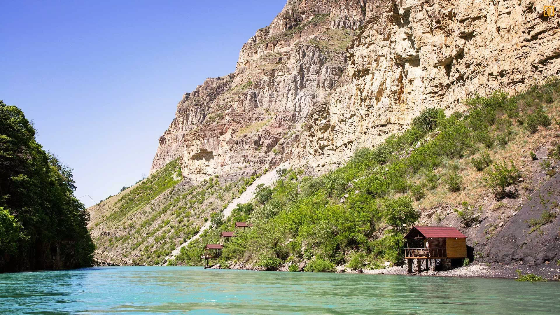Домики у реки Сулак - Сулакский каньон